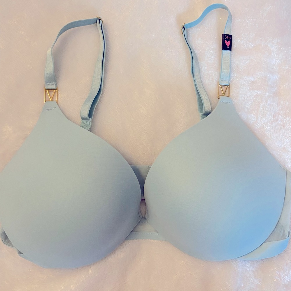 Pretty light blue/teal 34D bra